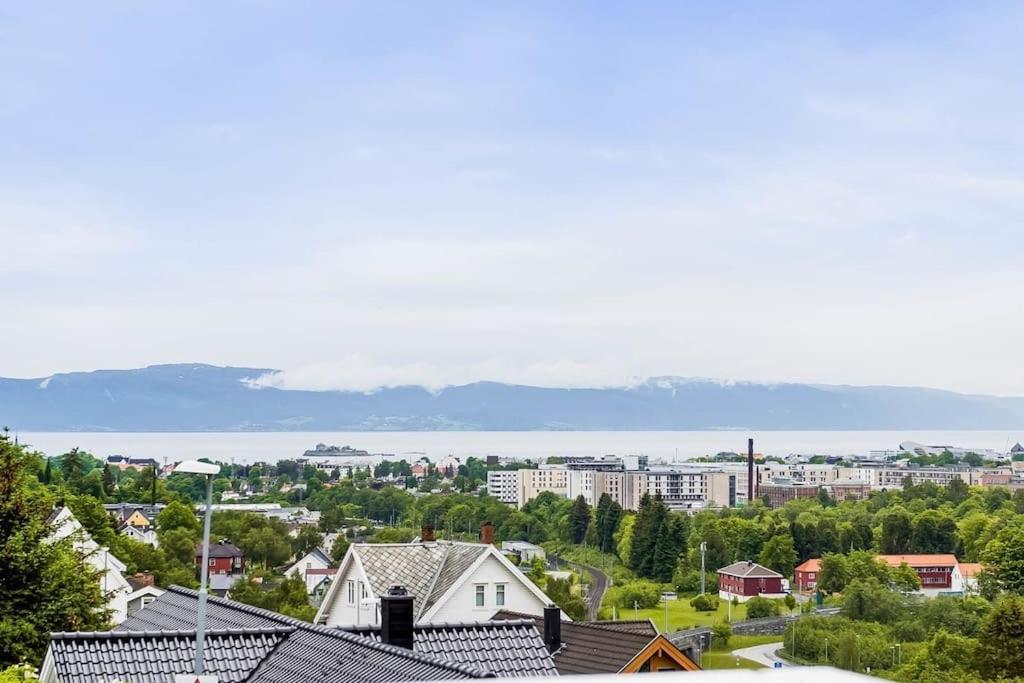 Adorable 1-Bedroom Apartment With A Fantastic View - Free Parking Trondheim Exterior foto